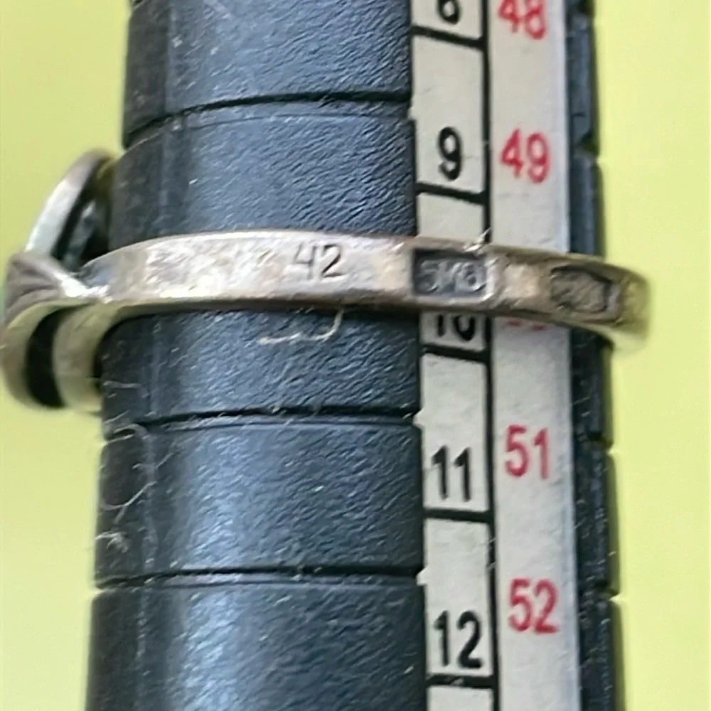 Antique Sterling Silver and Green Siberian turquoise Ring Elegant Craftsmanship